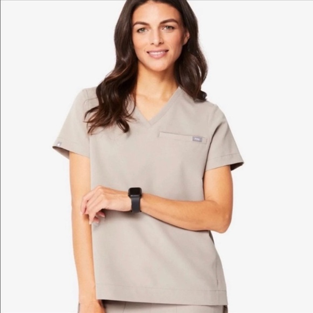 Figs Boulder Benna Scrub Top
